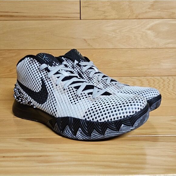 Nike Kyrie 1 BHM Size 10 Black History Month White Black Dark Grey 718820-100 main image 8
